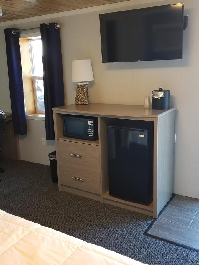 Long Ships Motel Солт Сейнт Мери Екстериор снимка